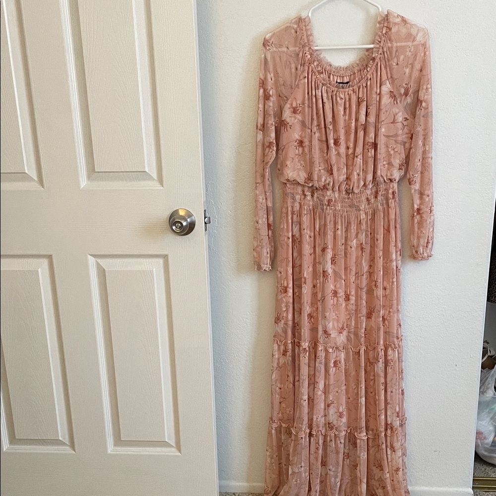 Elegant Floral Peach/Brown Dress